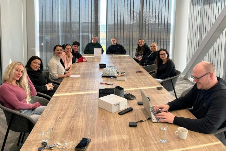 Medewerkers Growers United krijgen training Medewerkers Growers United krijgen training