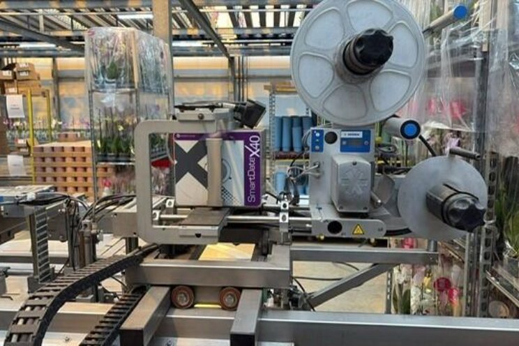 Gespot: stickermachine