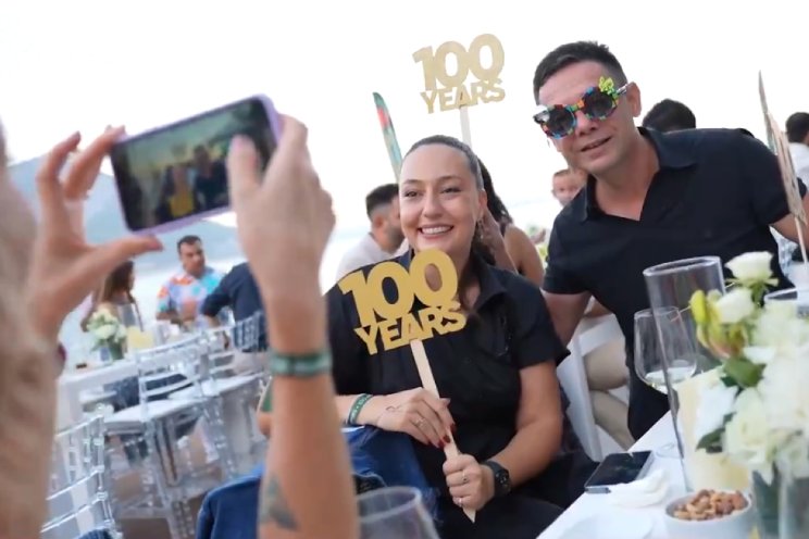 100 dagen feest! 100 dagen feest!