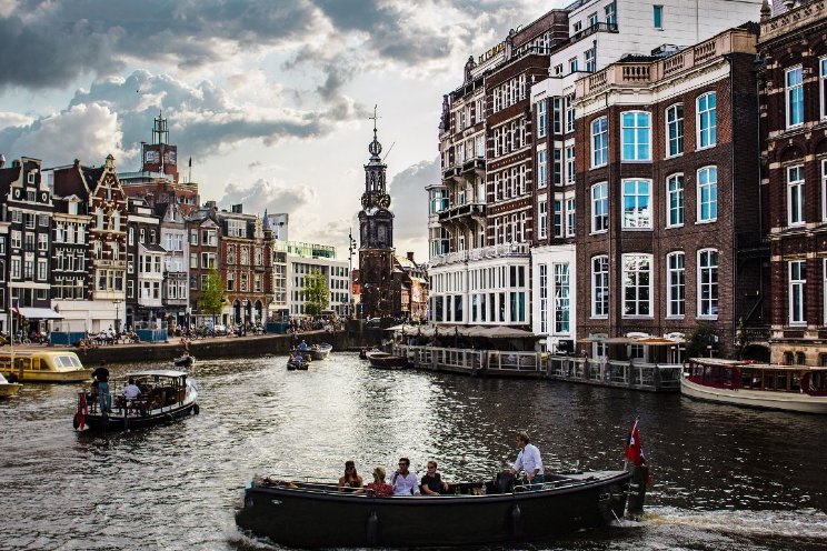 Volledig circulair voedselsysteem voor Amsterdam in 2050? Volledig circulair voedselsysteem voor Amsterdam in 2050?