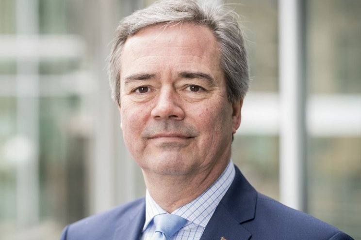 Politici achter microfoon op Dag van de Tuinbouw Politici achter microfoon op Dag van de Tuinbouw