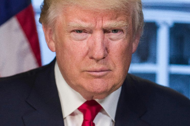 Trump dreigt EU met importheffingen van 25% Trump dreigt EU met importheffingen van 25%