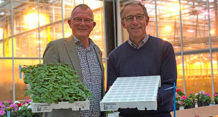 Beekenkamp stapt over op duurzame BKX-tray Beekenkamp stapt over op duurzame BKX-tray