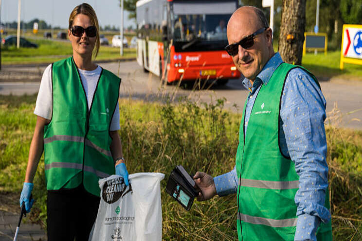 Oerlemans doet mee aan World Cleanup Day Oerlemans doet mee aan World Cleanup Day