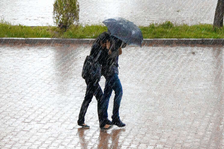 'Bereid je goed voor op zware regenbuien' 'Bereid je goed voor op zware regenbuien'