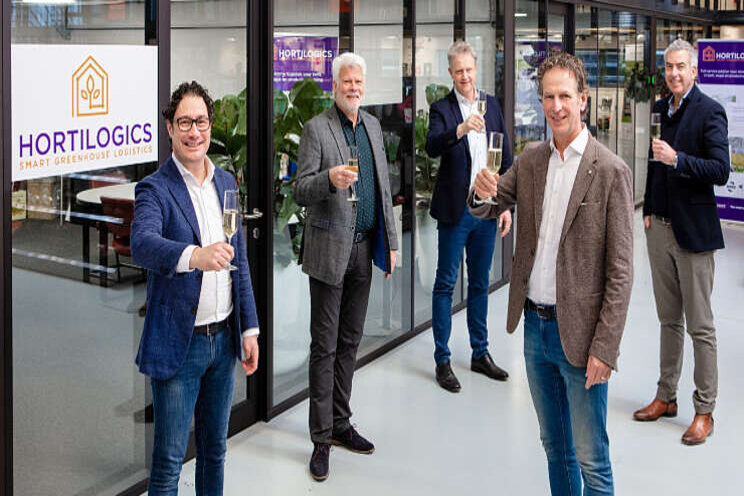 Joint venture Berg, KOAT, HortiKey en Crux Agribotics Joint venture Berg, KOAT, HortiKey en Crux Agribotics