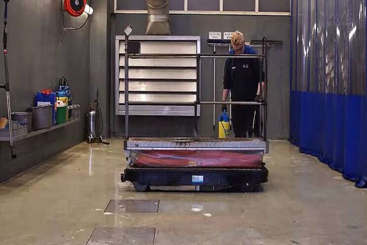 Video: Schone buisrailwagens Video: Schone buisrailwagens