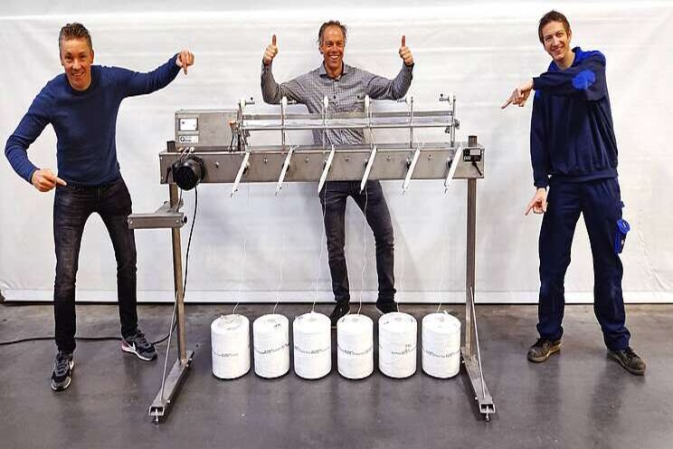 Steenks lanceert nieuwe tomaten hakenwikkelaar Steenks lanceert nieuwe tomaten hakenwikkelaar